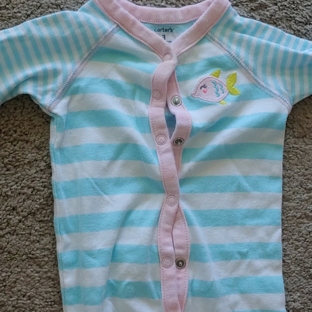 Carter's 3 month onesie 2 pack - Picture 3 of 3
